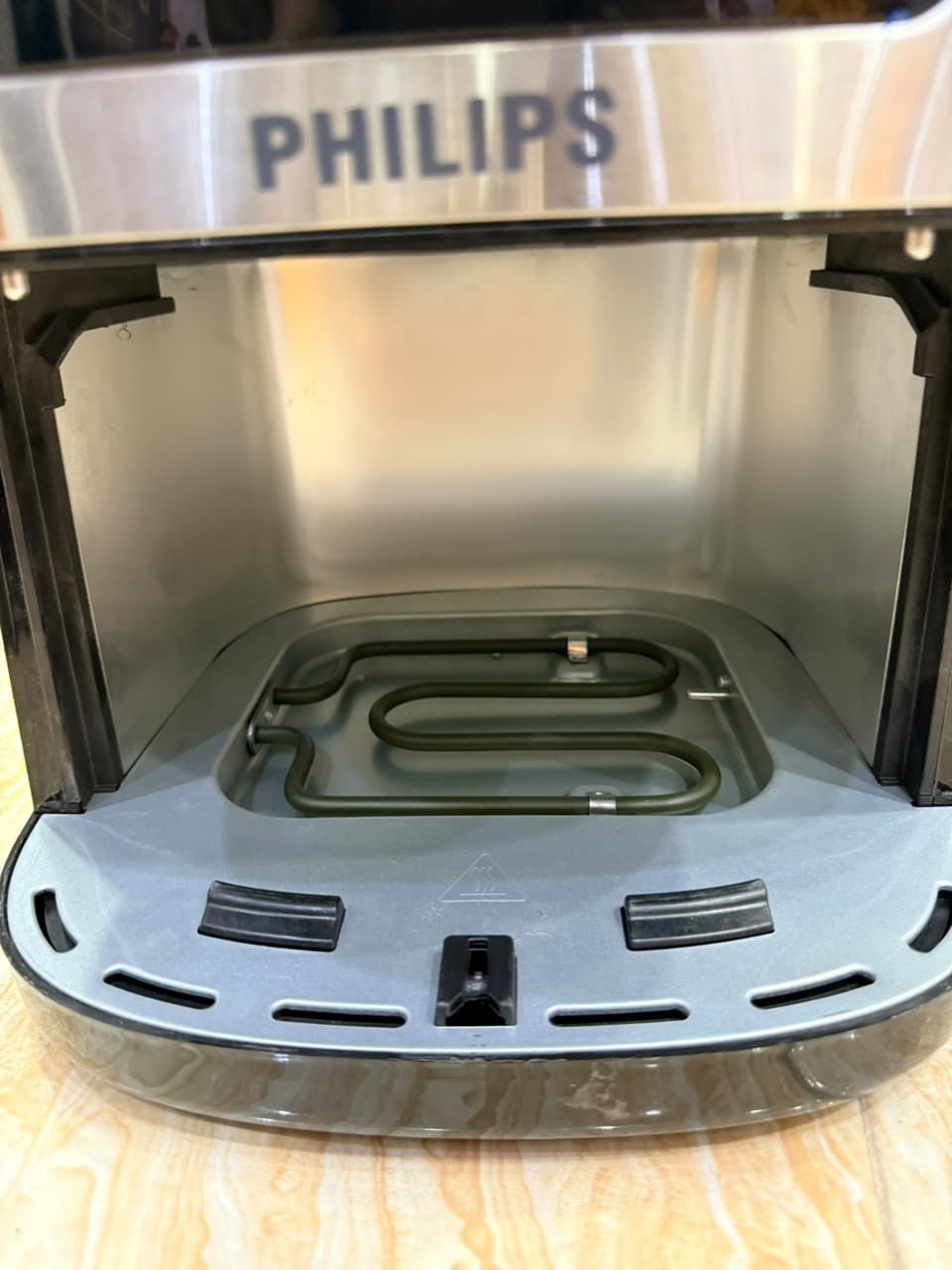 Philips 8000 Series XXL Airfryer – Connected Cooking Companion